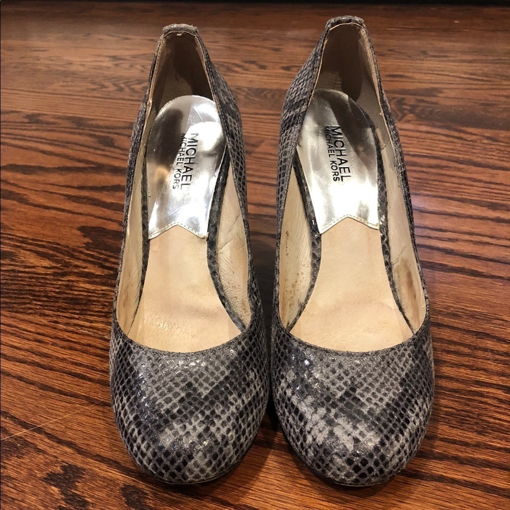 Michael Kors pumps